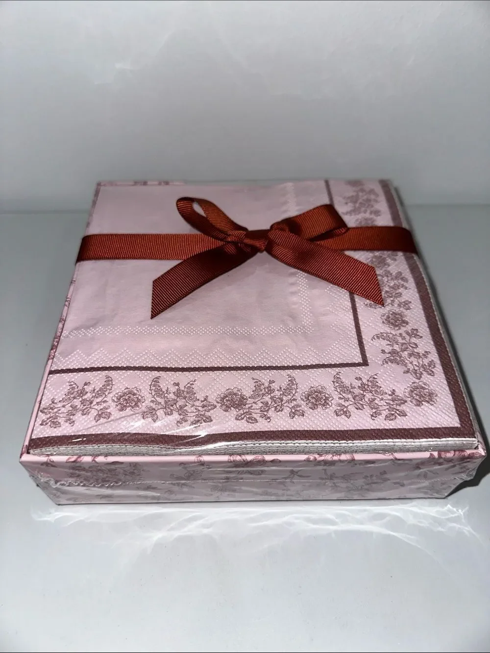 LAURA ASHLEY pink burgundy toile floral 40 x 2 Square & Guest Napkins in a Box
